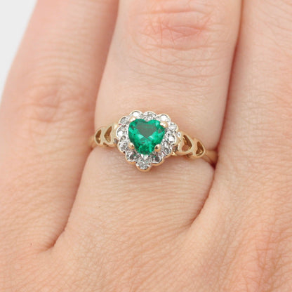 Vintage 9ct Gold Synthetic Emerald & Diamond Heart Cluster Ring