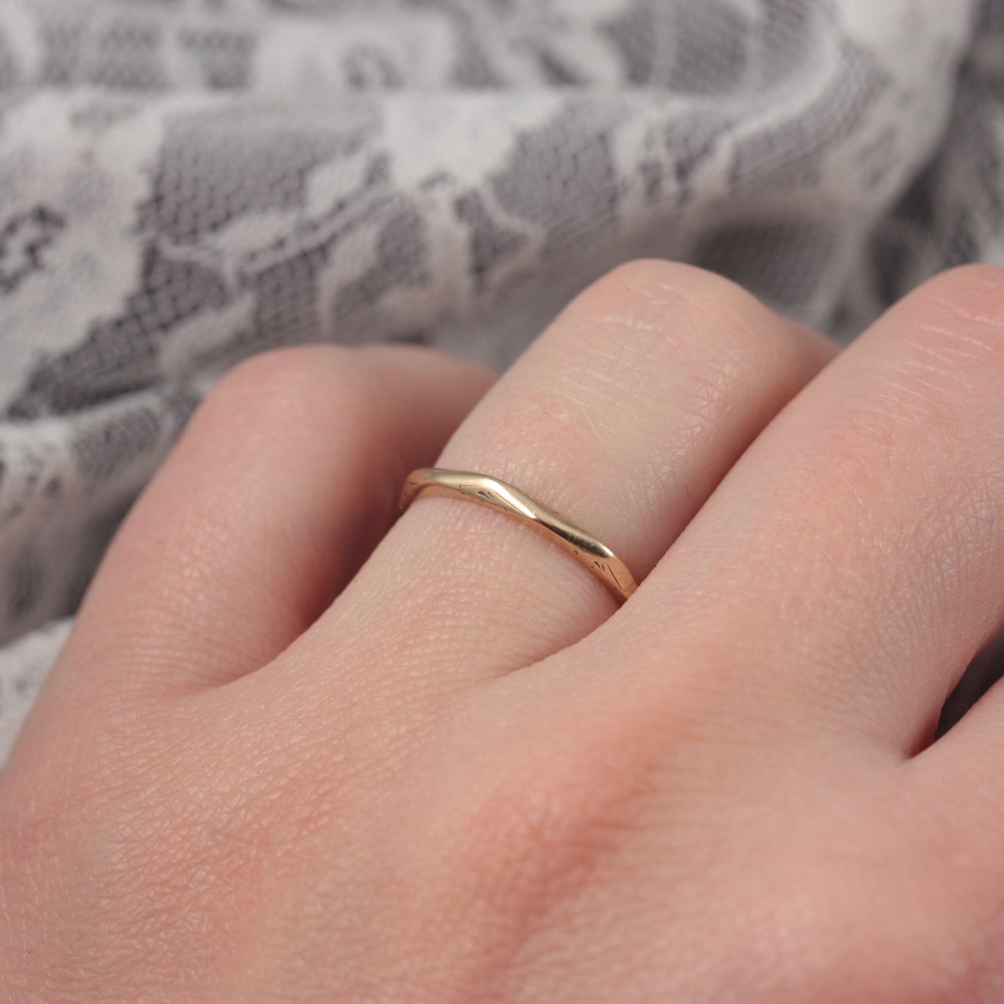 Vintage 9ct Gold Skinny Faced Band Ring, 1972
