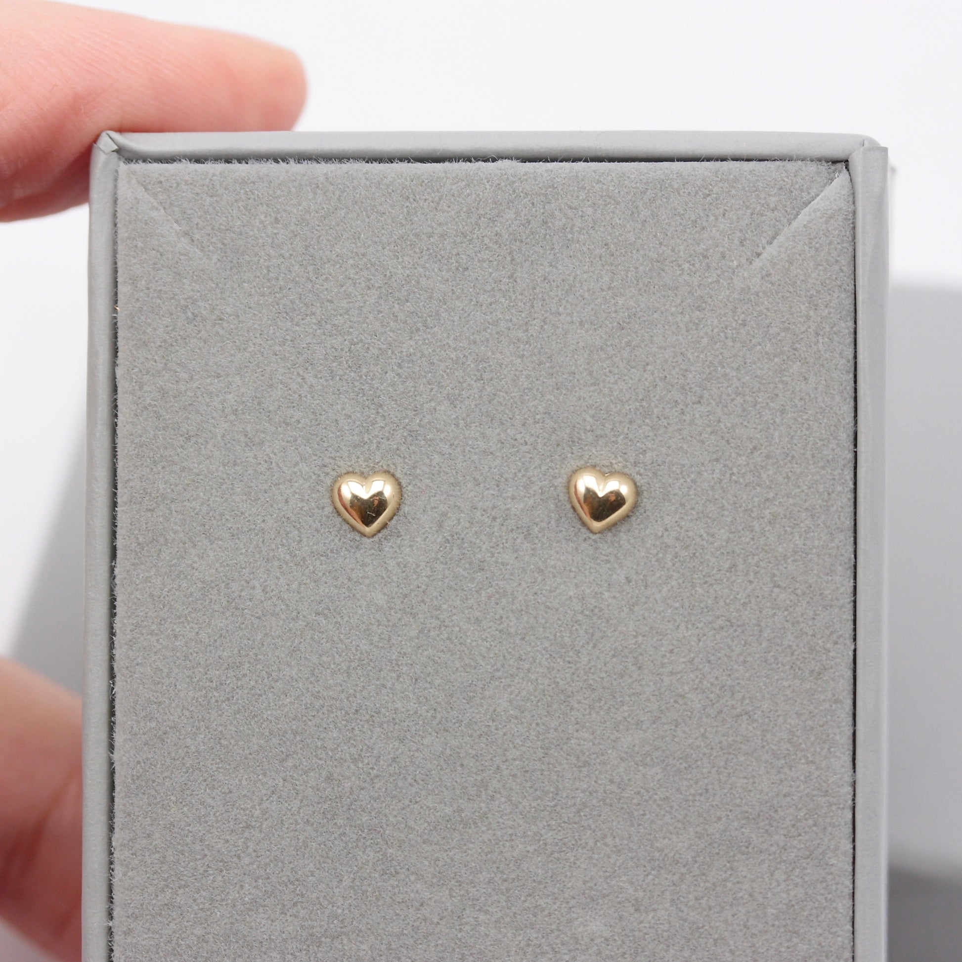 Small 9ct Yellow Gold Puffy Heart Stud Earrings 