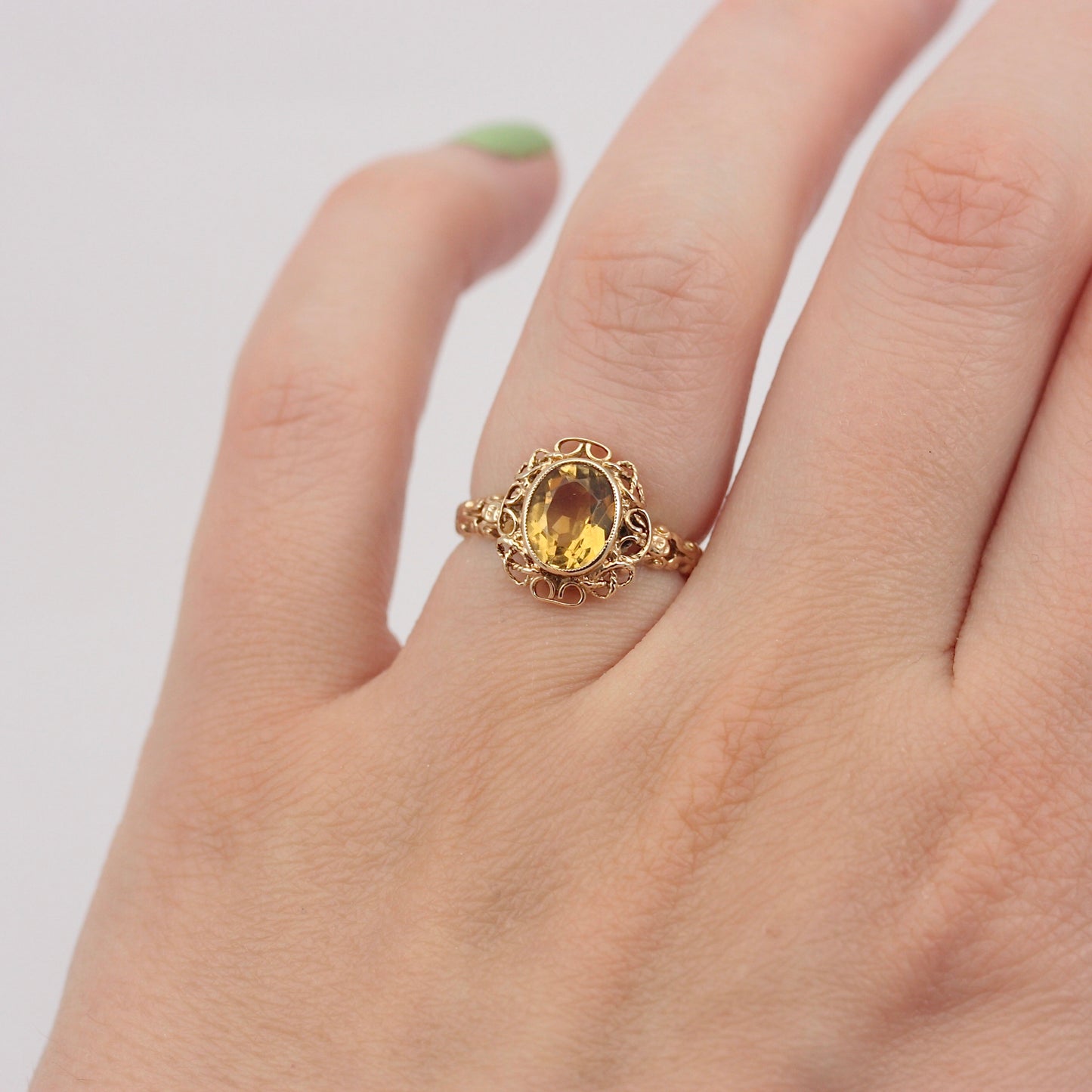 Vintage 9ct Gold Fancy Framed Citrine Ring