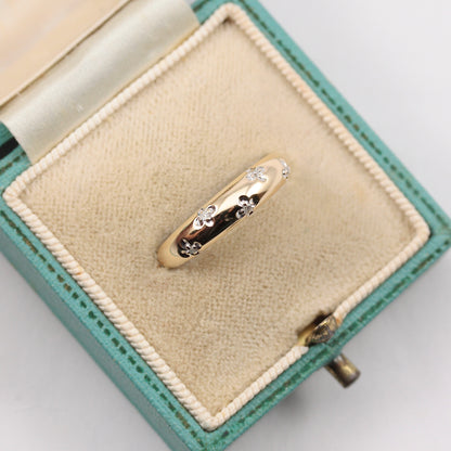 Pre-owned 9ct Gold Diamond Clover Domed Ring