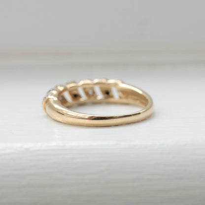 Vintage 9ct Gold Black & White Diamond Open Twist Ring