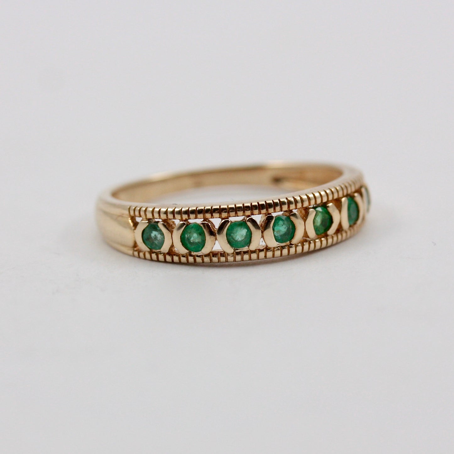 Vintage 9ct Gold Emerald 7 Stone Ring