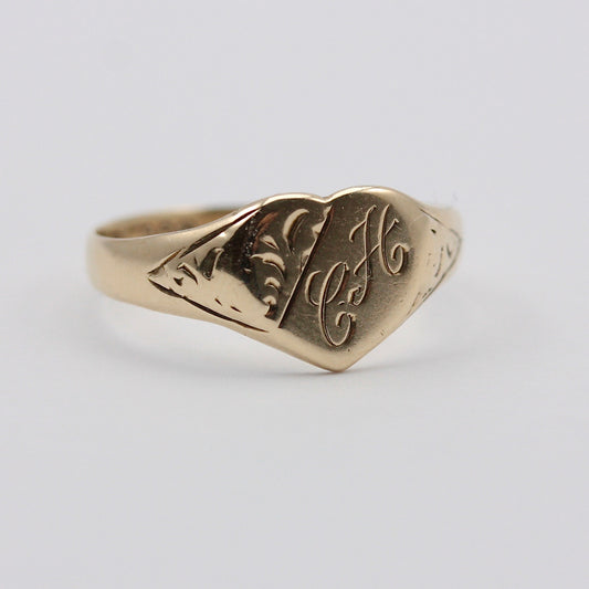 vintage 9ct gold CH monogrammed signet ring