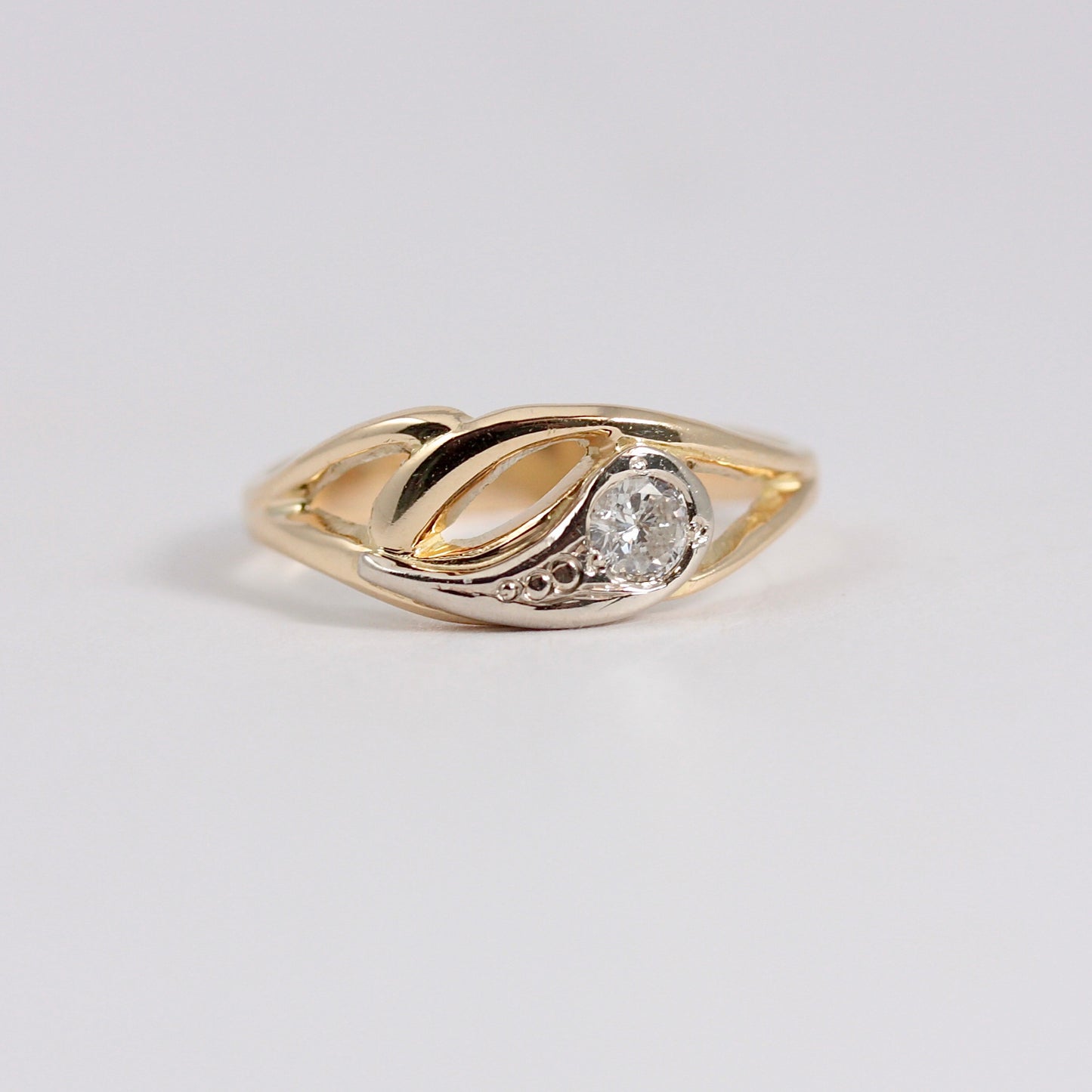 Vintage Diamond Solitaire Ring in 14K Gold