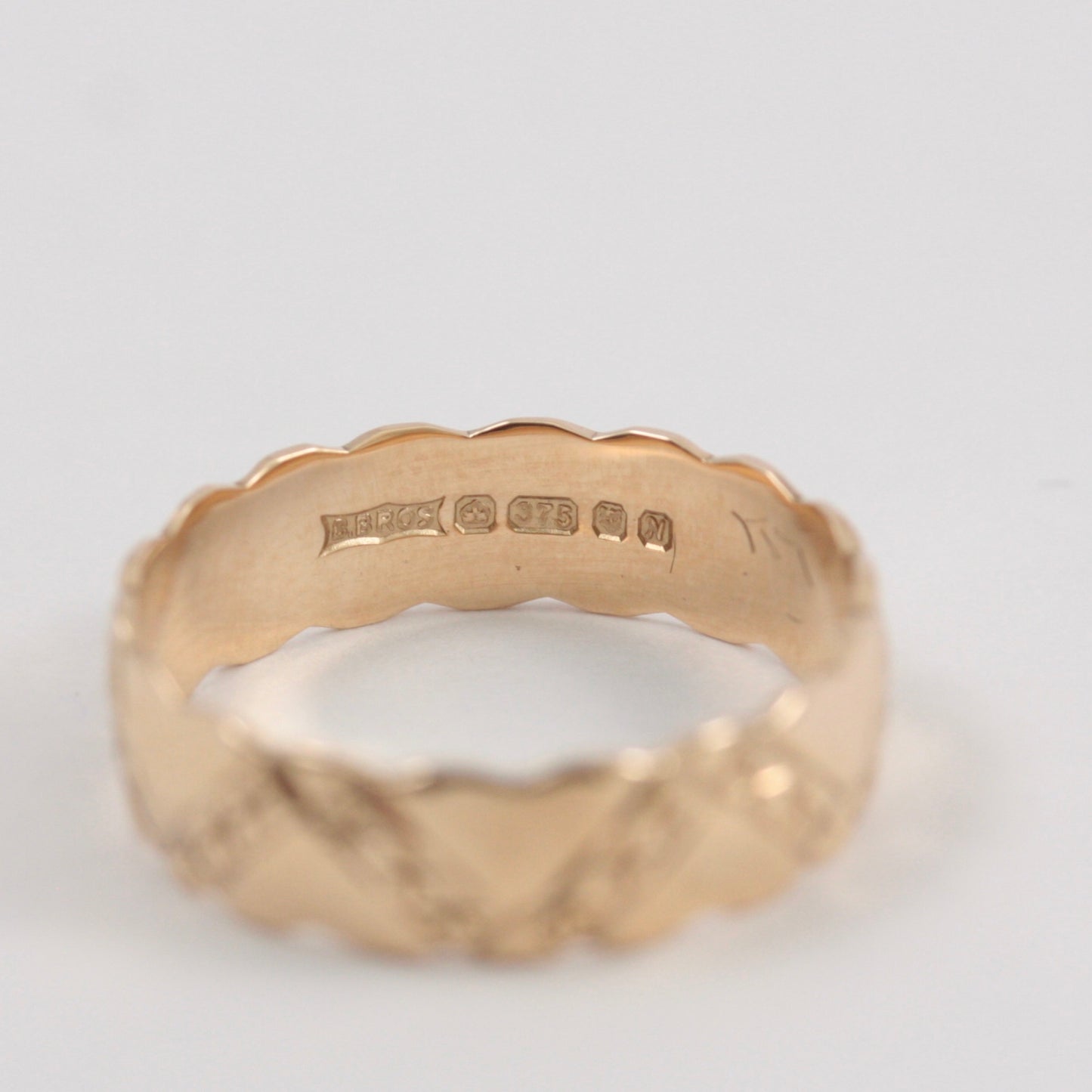 Vintage 9ct Gold Scalloped Edge Patterned Band Ring, 1987