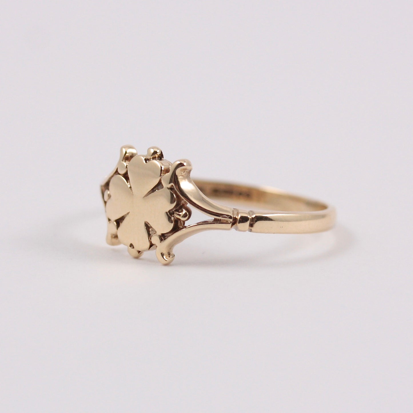 Vintage 9ct Gold Clover / Shamrock Ring, 1995