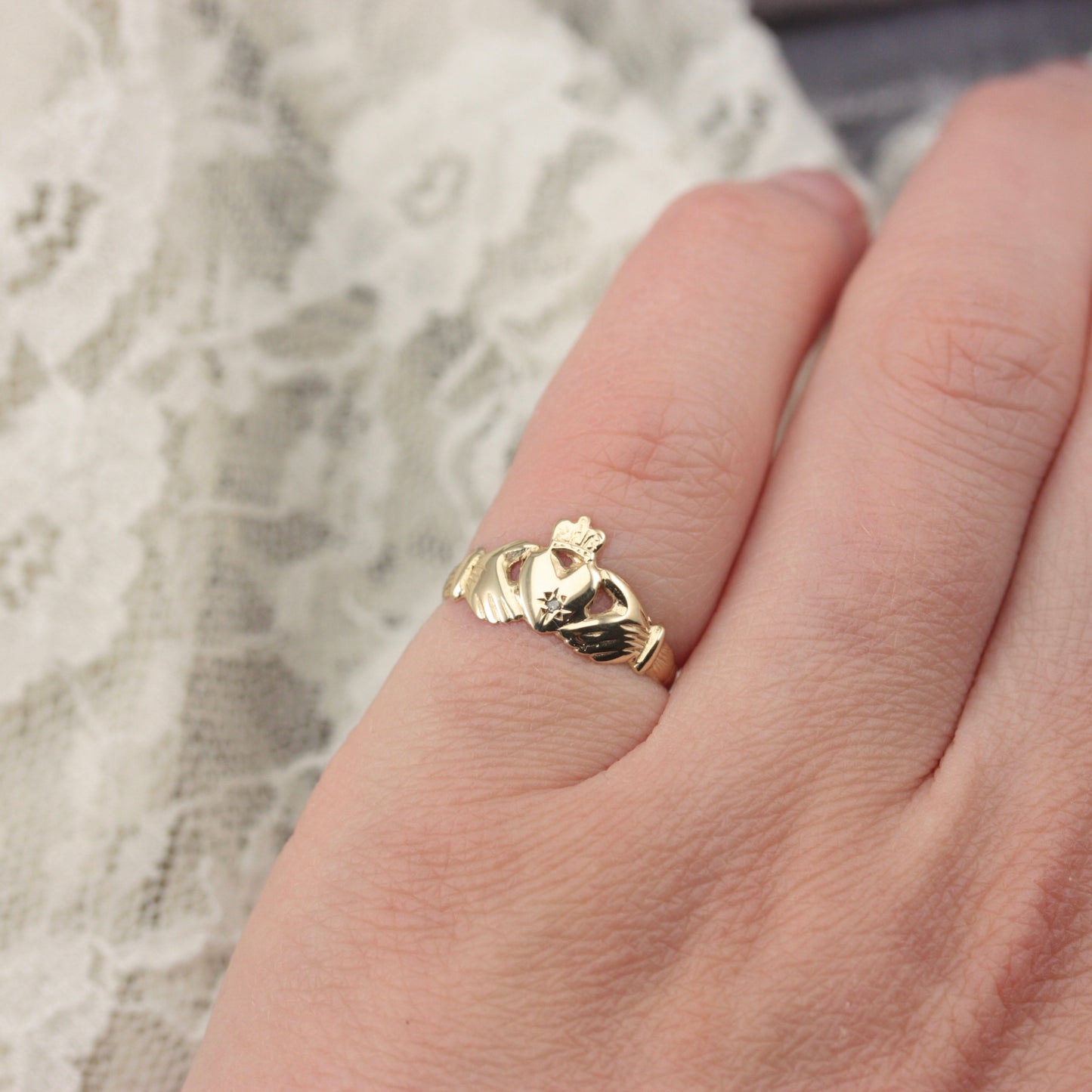 Vintage 9ct Gold Diamond Claddagh Ring