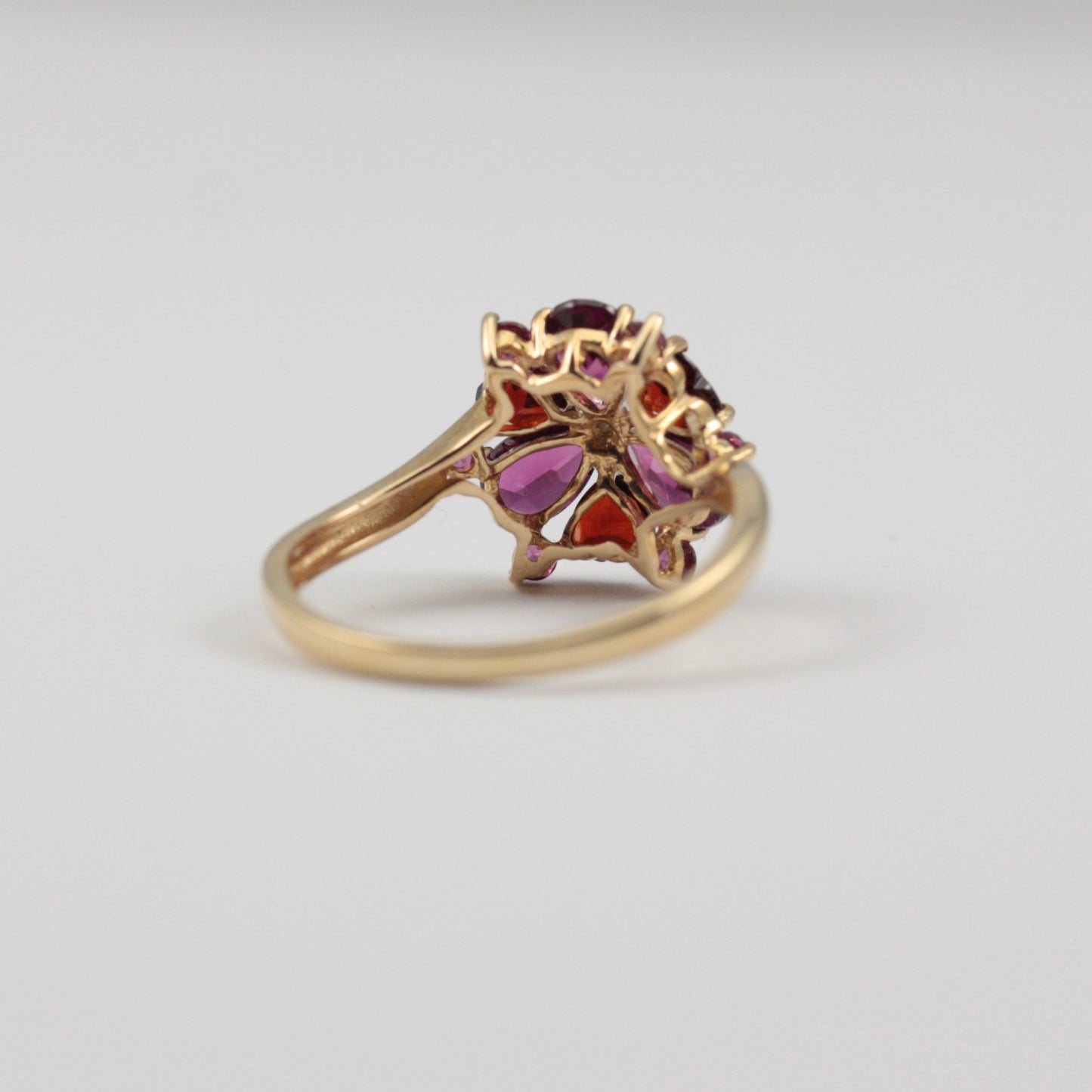 Pre-owned 9ct Gold Garnet Cluster Ring