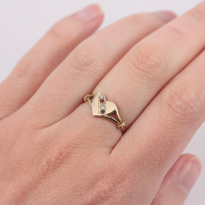 Vintage 9ct Gold Gemstone Set Heart Ring