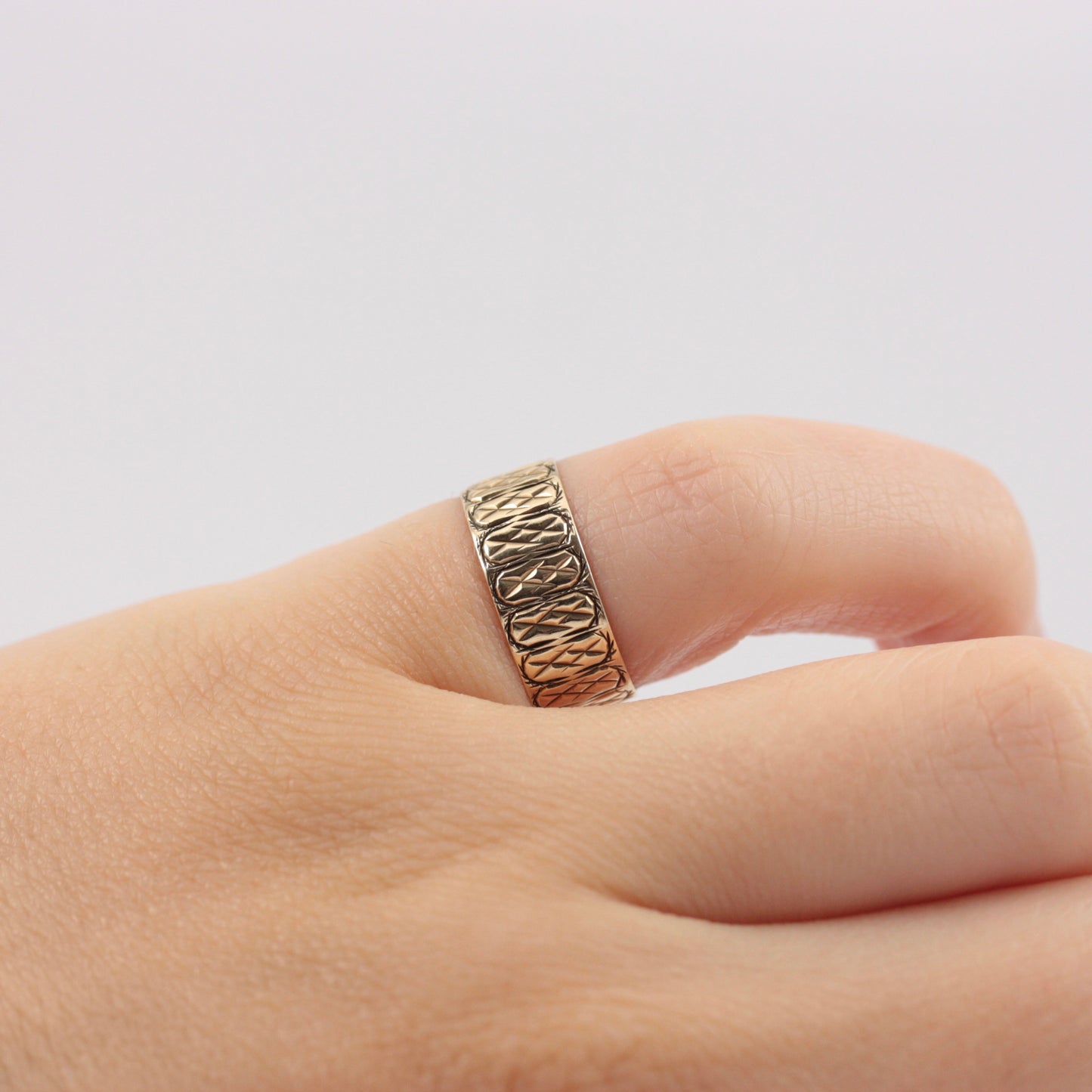 Vintage 9ct Gold Wide Patterned Band Ring, 1987