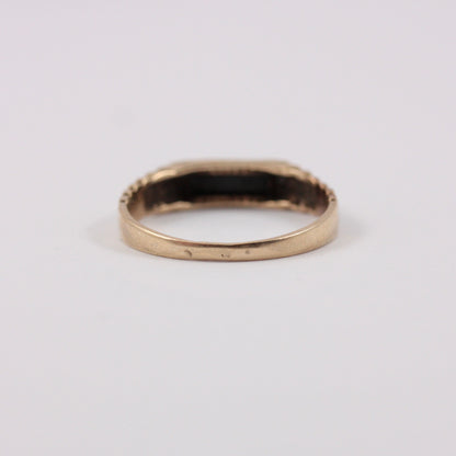 Vintage 9ct Gold Rectangle Onyx Ring with Ridged Shoulders, 1980s