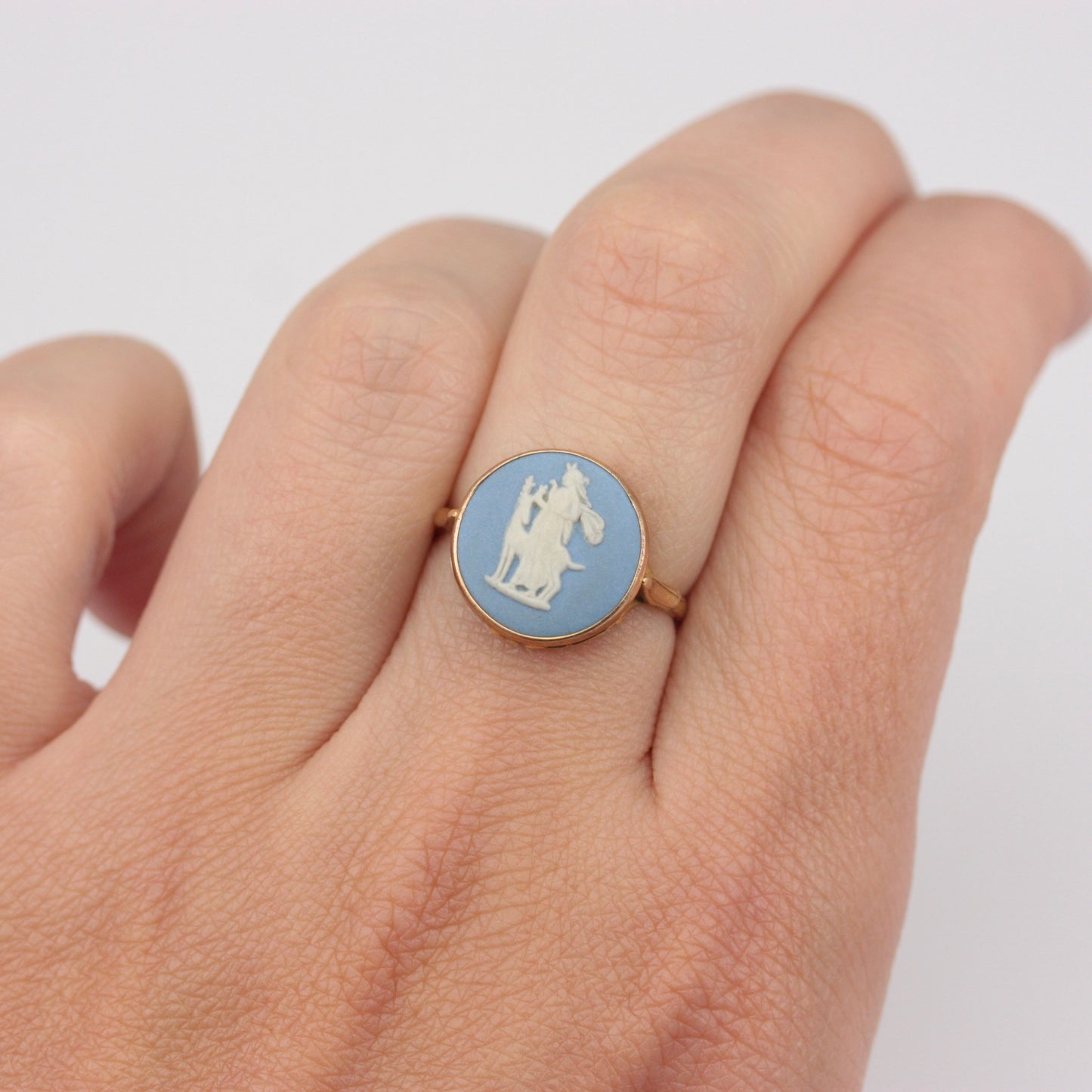 Vintage 9ct Gold Wedgwood Jasperware Ring, 1972