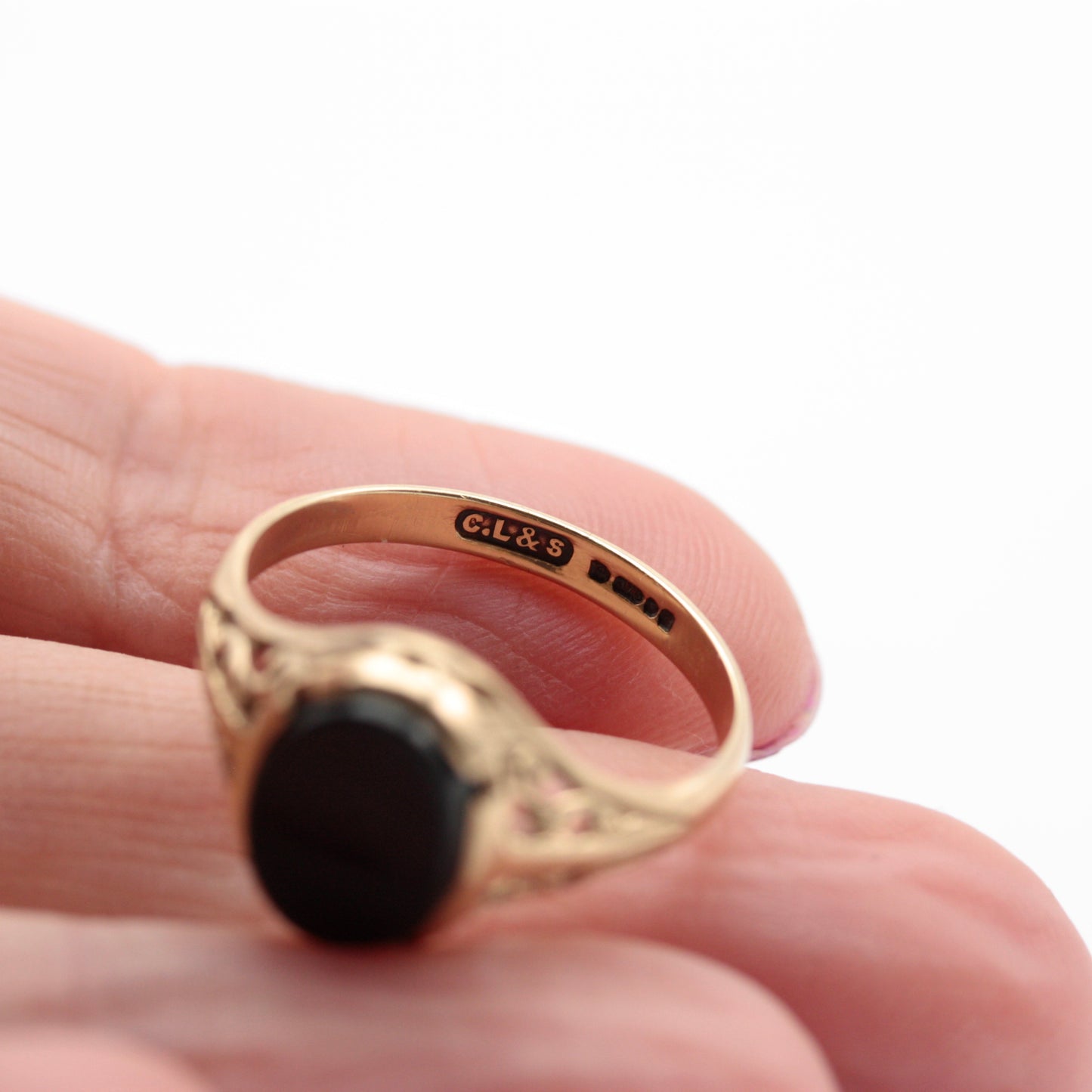 Vintage 9ct Gold Onyx Ring with Ornate Setting, 1975