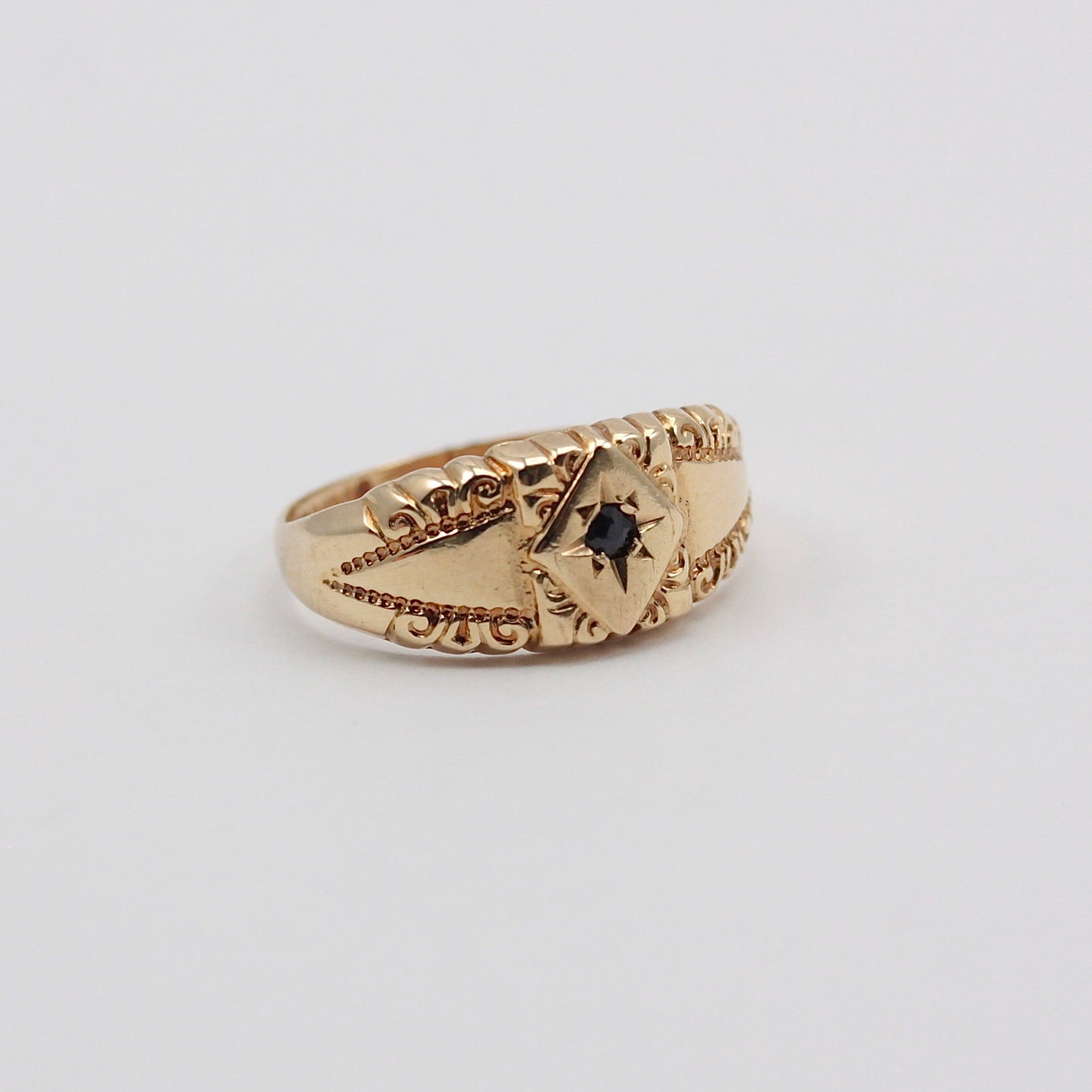 Vintage 9ct Gold Star Set Sapphire Solitaire Band Ring, 1979