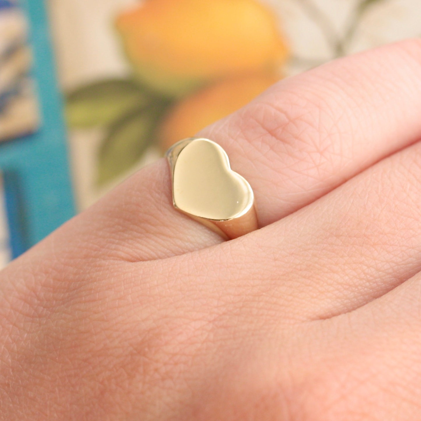 Pre-owned 9ct Yellow Gold Plain Heart Signet Ring