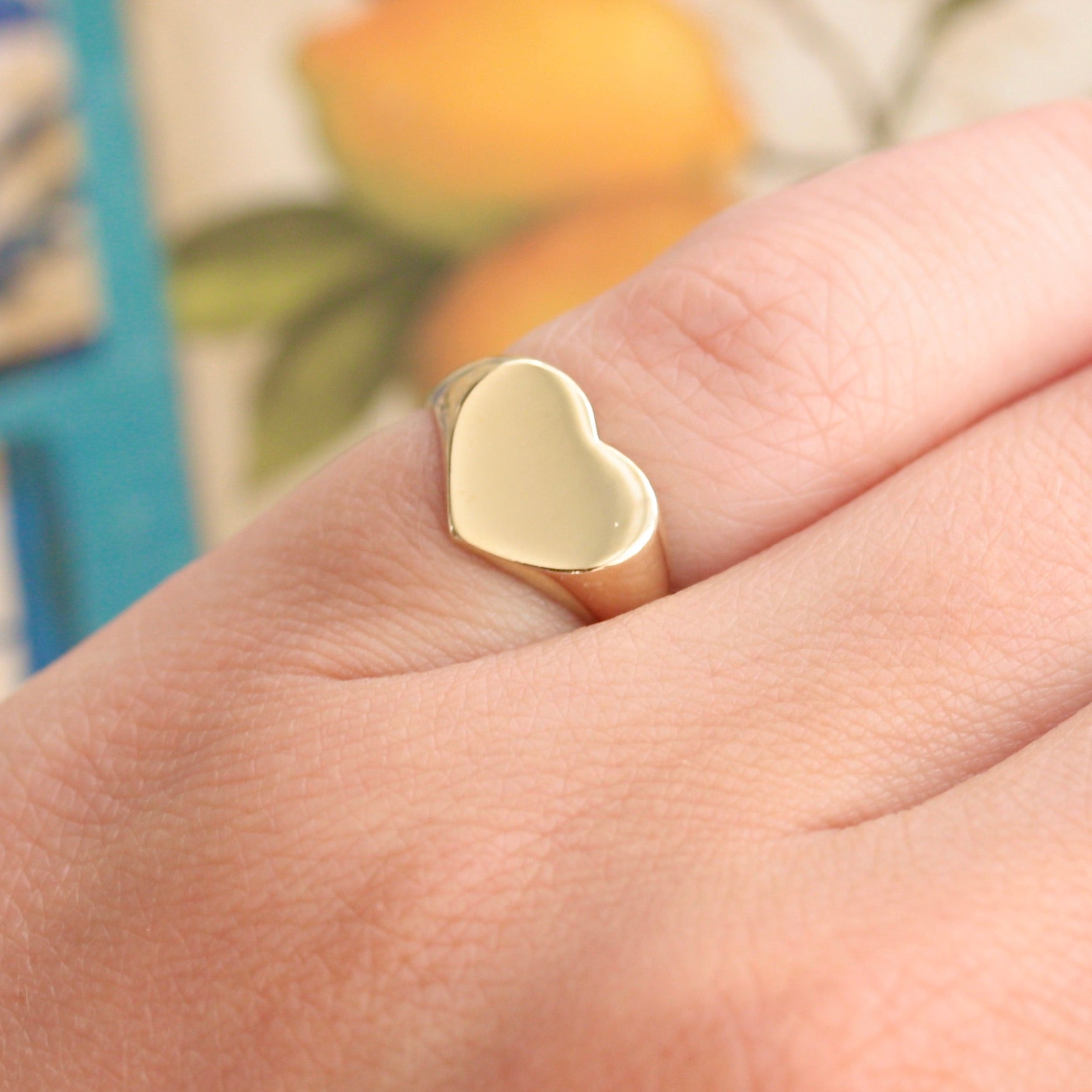 Pre-owned 9ct Yellow Gold Plain Heart Signet Ring