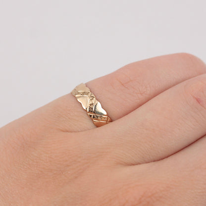 Vintage 9ct Gold Scalloped Edge Patterned Band Ring, 1987
