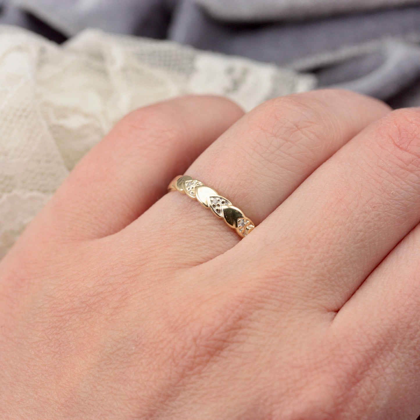 Vintage 9ct Gold Diamond Hearts Band