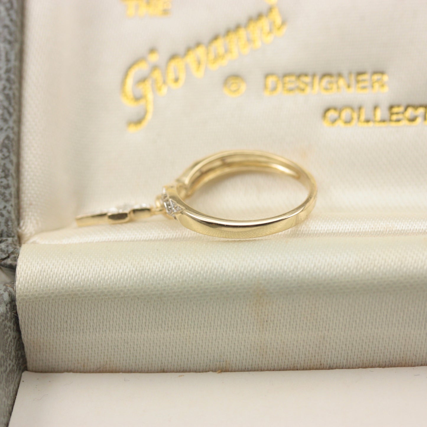 Pre-owned 9ct Gold Diamond Dangle Cross Charm Ring