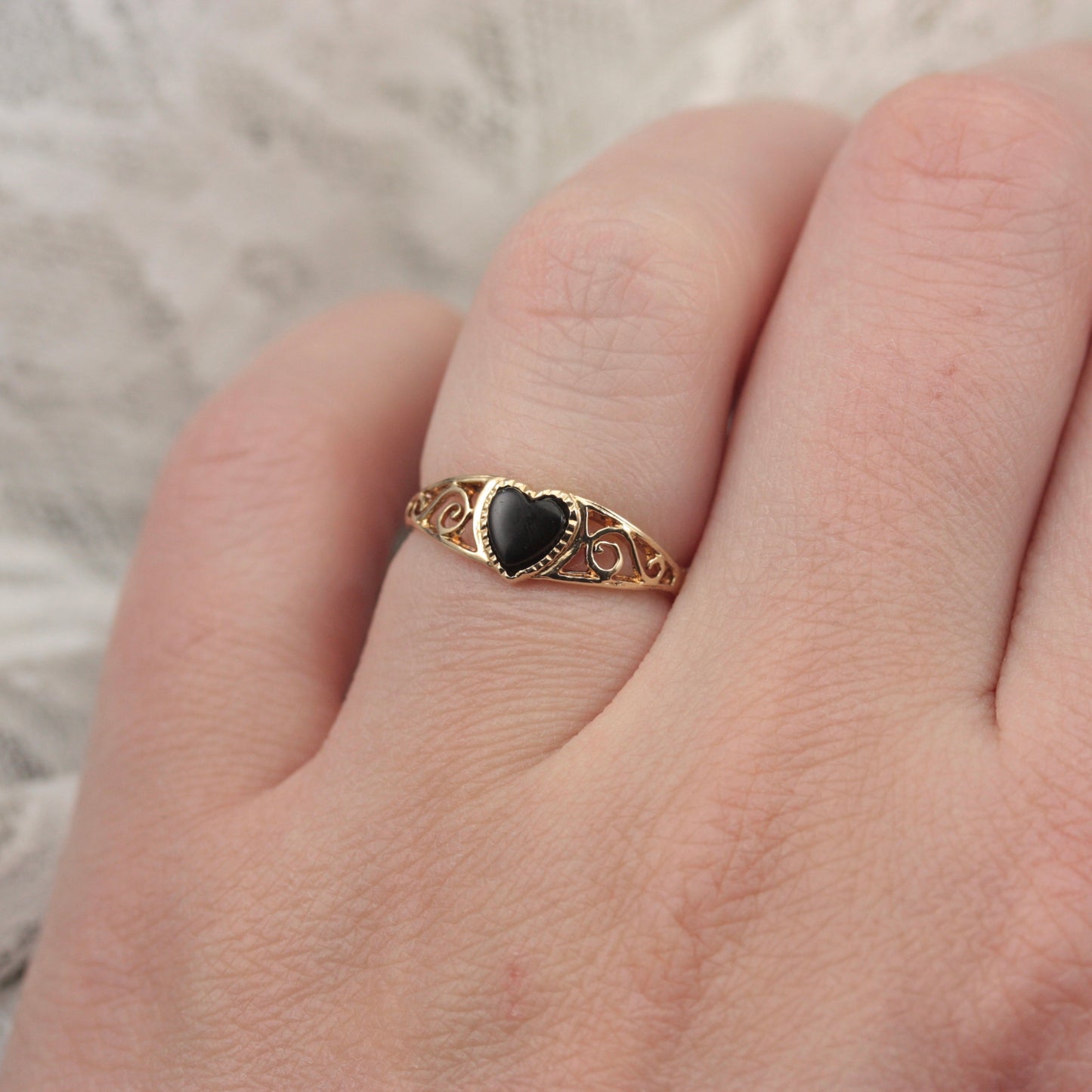 Dainty Vintage 9ct Gold and Onyx Heart Ring, 1986