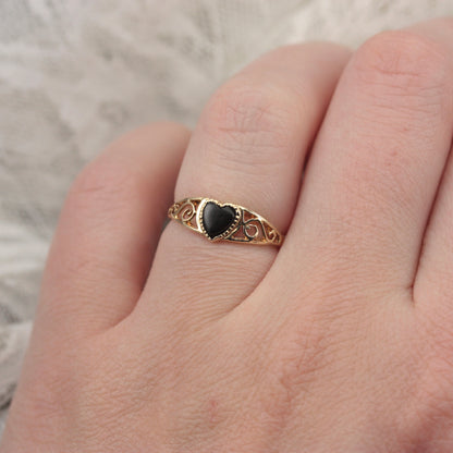 Dainty Vintage 9ct Gold and Onyx Heart Ring, 1986
