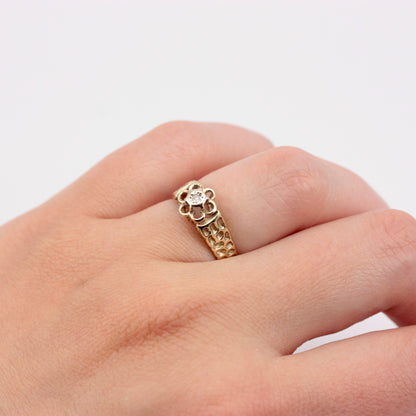 Vintage 9ct Gold Flower Design Ring with Diamond, 1976