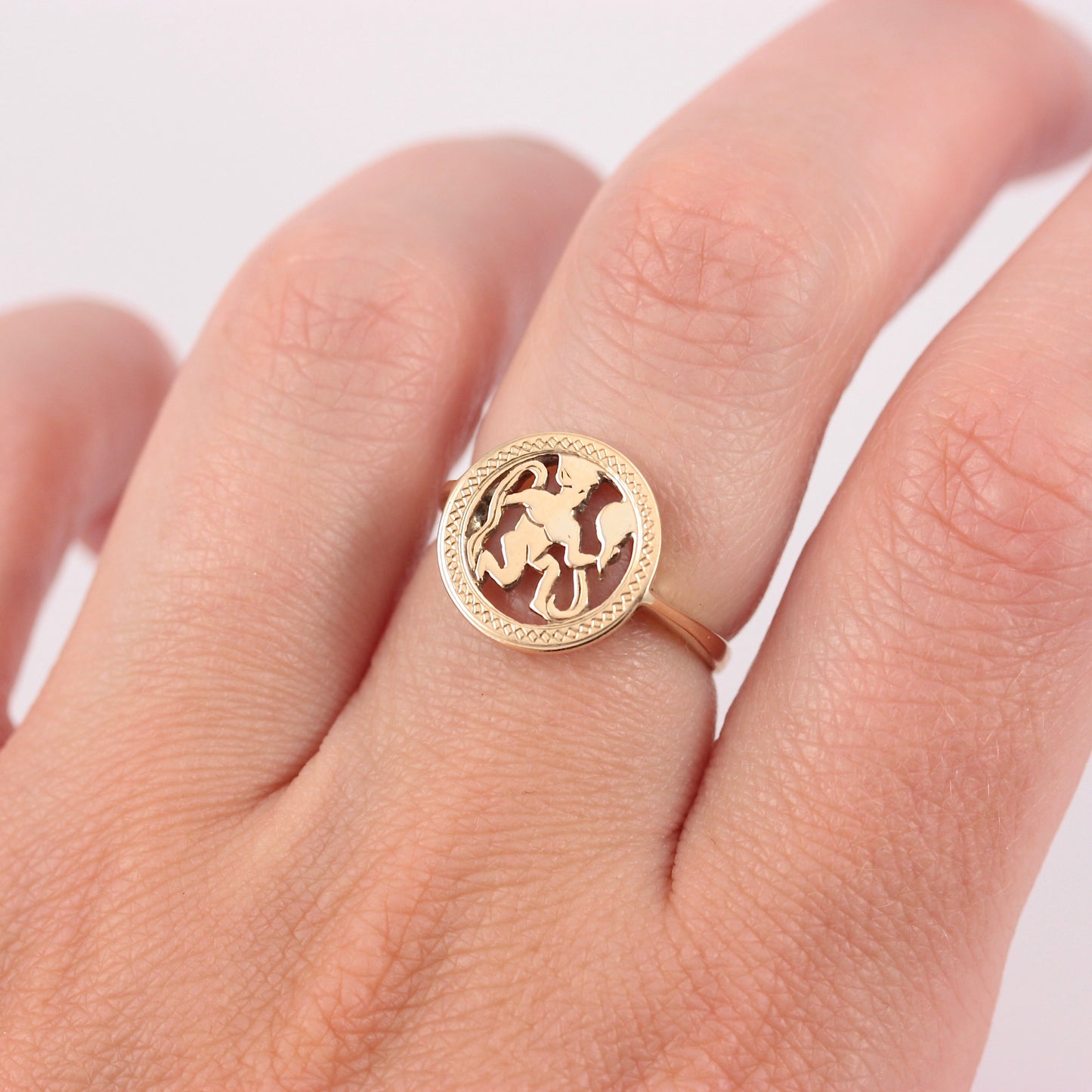 Vintage 9ct Gold Virgo Zodiac Ring, 1972