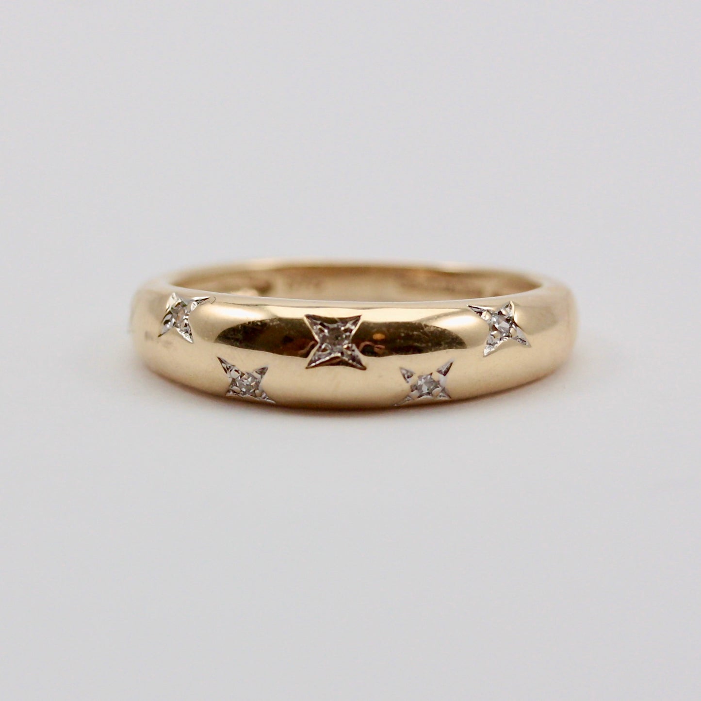 Pre-owned 9ct Gold Star Set Diamond Domed Ring