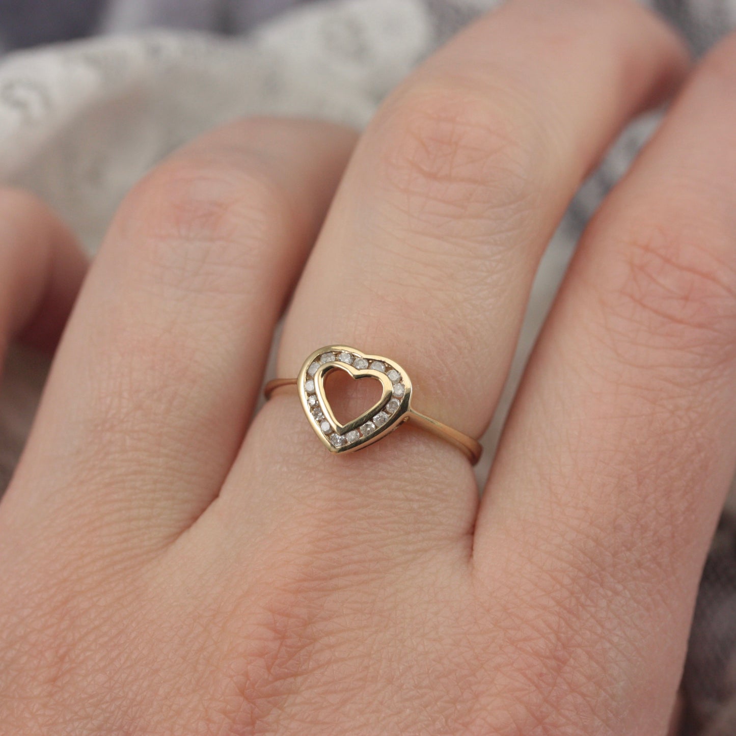 Pre-owned 9ct Gold and Diamond Heart Ring