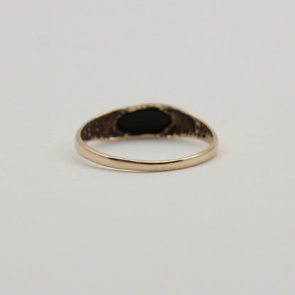Dainty Vintage 9ct Gold Onyx Signet Ring, 1985