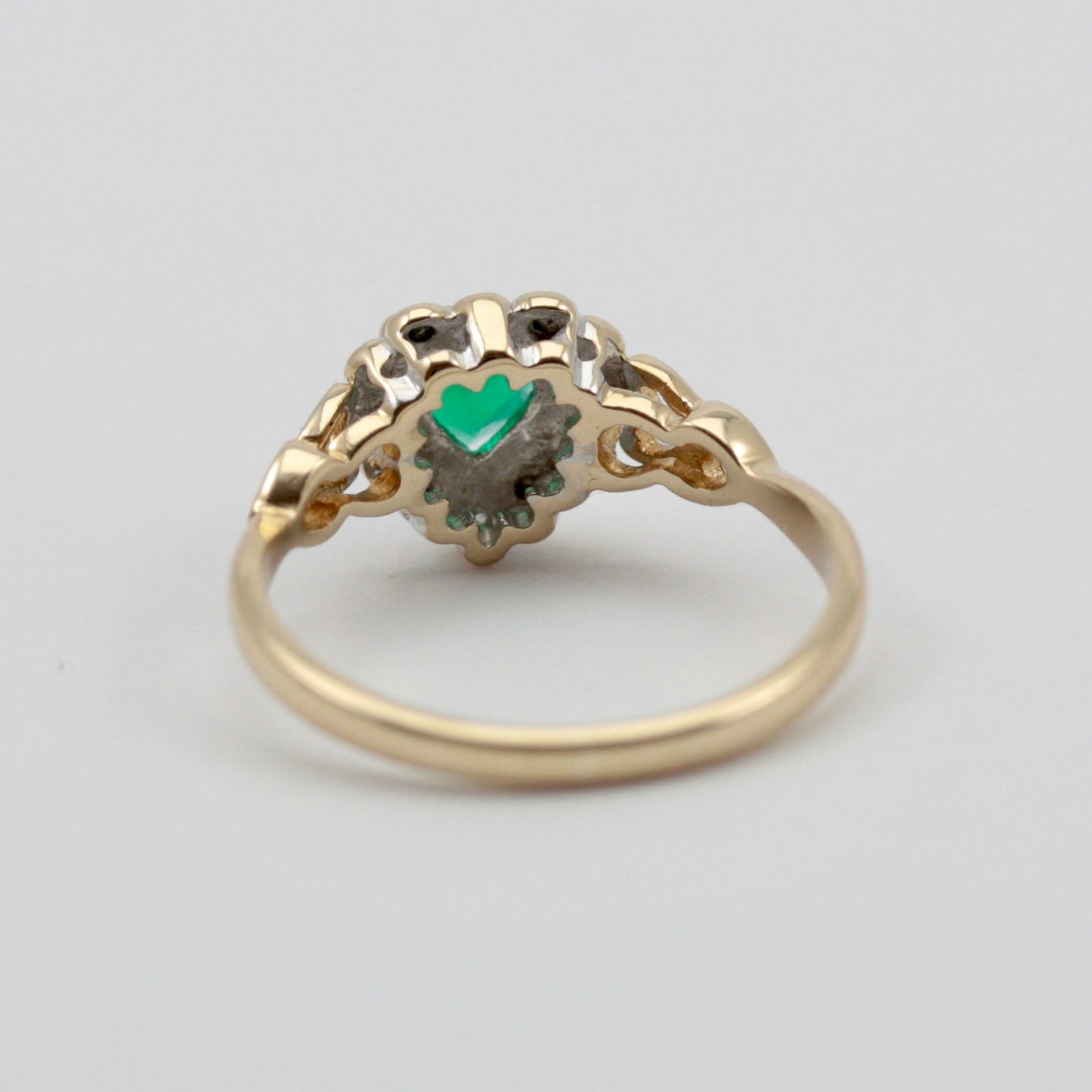 Vintage 9ct Gold Synthetic Emerald & Diamond Heart Cluster Ring