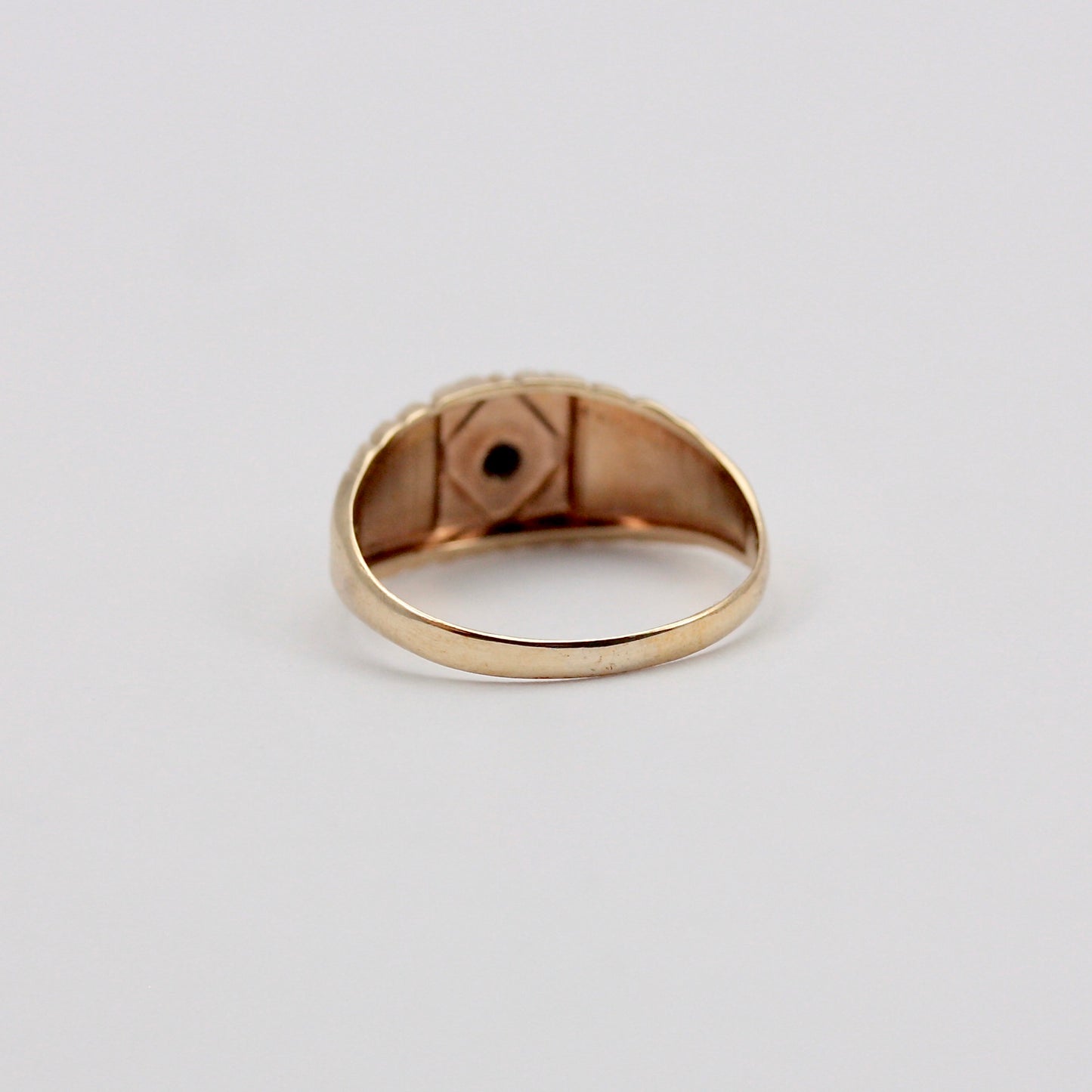 Vintage 9ct Gold Star Set Sapphire Solitaire Band Ring, 1979