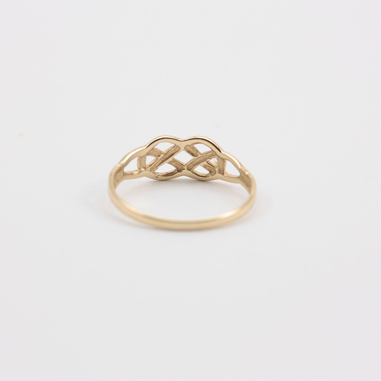 Pre-owned 9ct Yellow Gold Celtic Knot Ring
