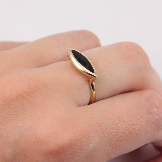 Pre-owned 9ct Gold Onyx Marquise Ring