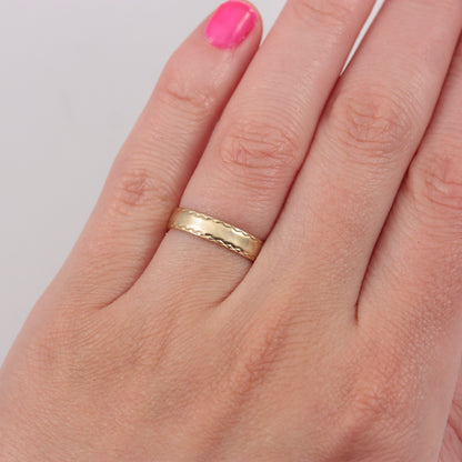 Vintage 9ct Gold Textured Band Ring, 1982