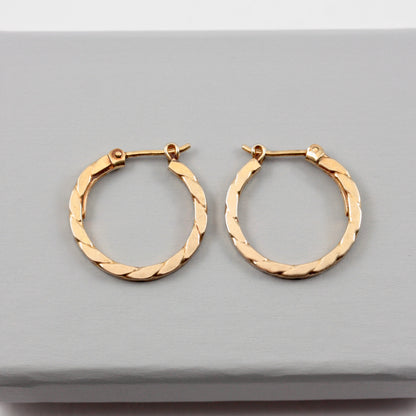 Pre-owned Italian Gold Twist Hoop Earrings by Unoaerre, Small