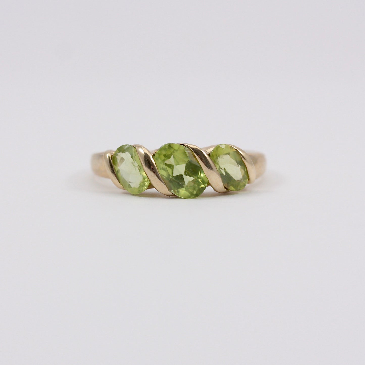 Pre-owned 9ct Gold Peridot Three Stone Ring