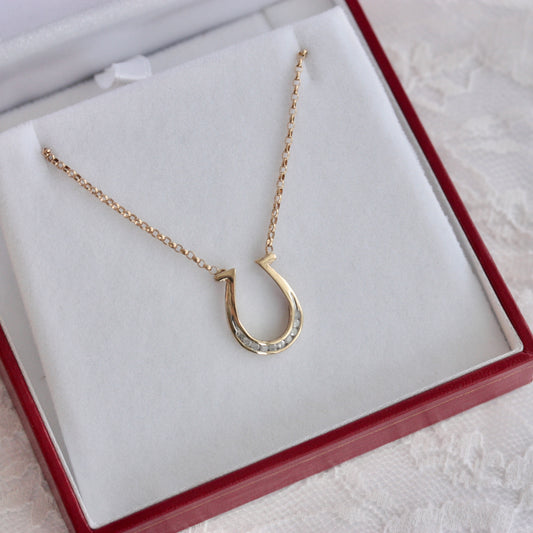Pre-owned 9ct Yellow Gold Diamond Horseshoe Necklace, 21 inches