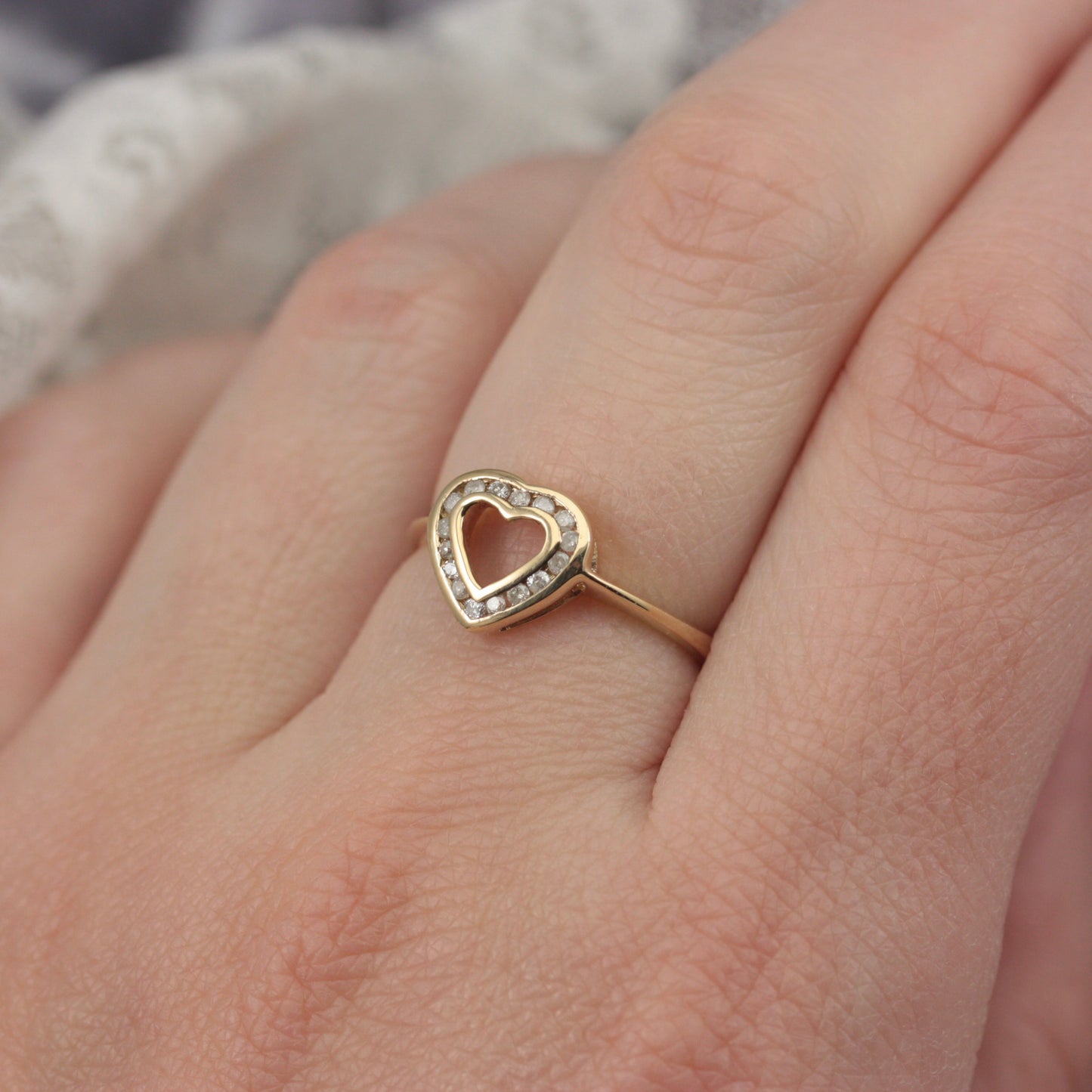 Pre-owned 9ct Gold and Diamond Heart Ring