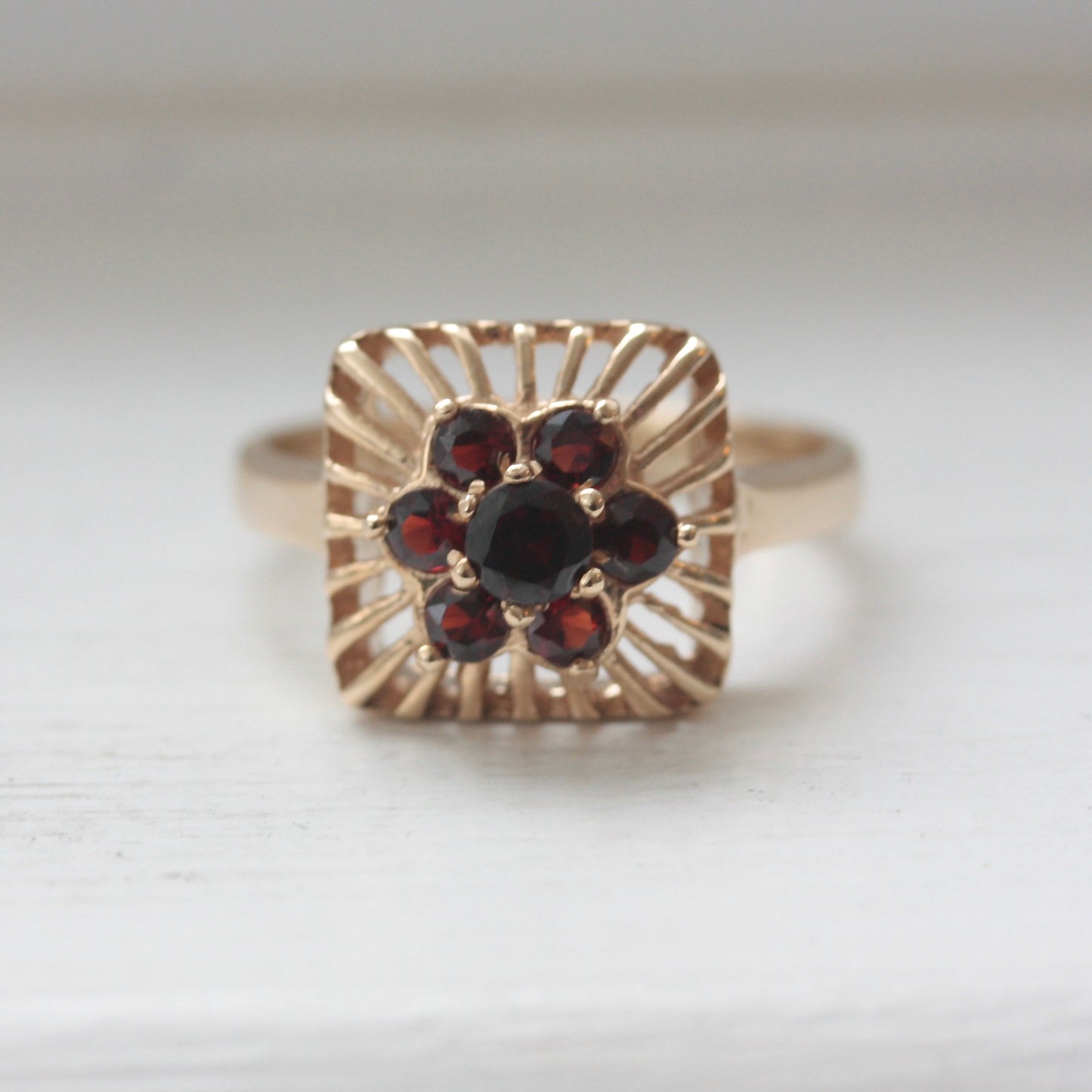 Vintage 9ct Gold Square Front Ring with Garnet Cluster, 1967