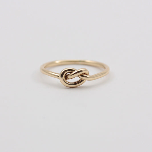 vintage 9ct gold overhand knot ring