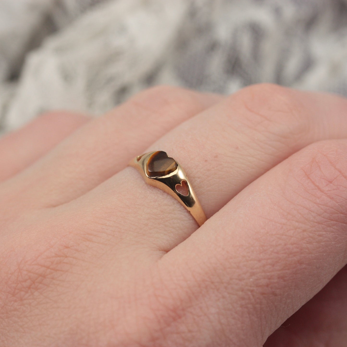 Dainty Vintage 9ct Gold Tiger's Eye Heart Ring, 1984