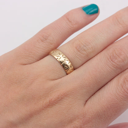 Vintage 9ct Gold Floral Patterned Band Ring, 1970