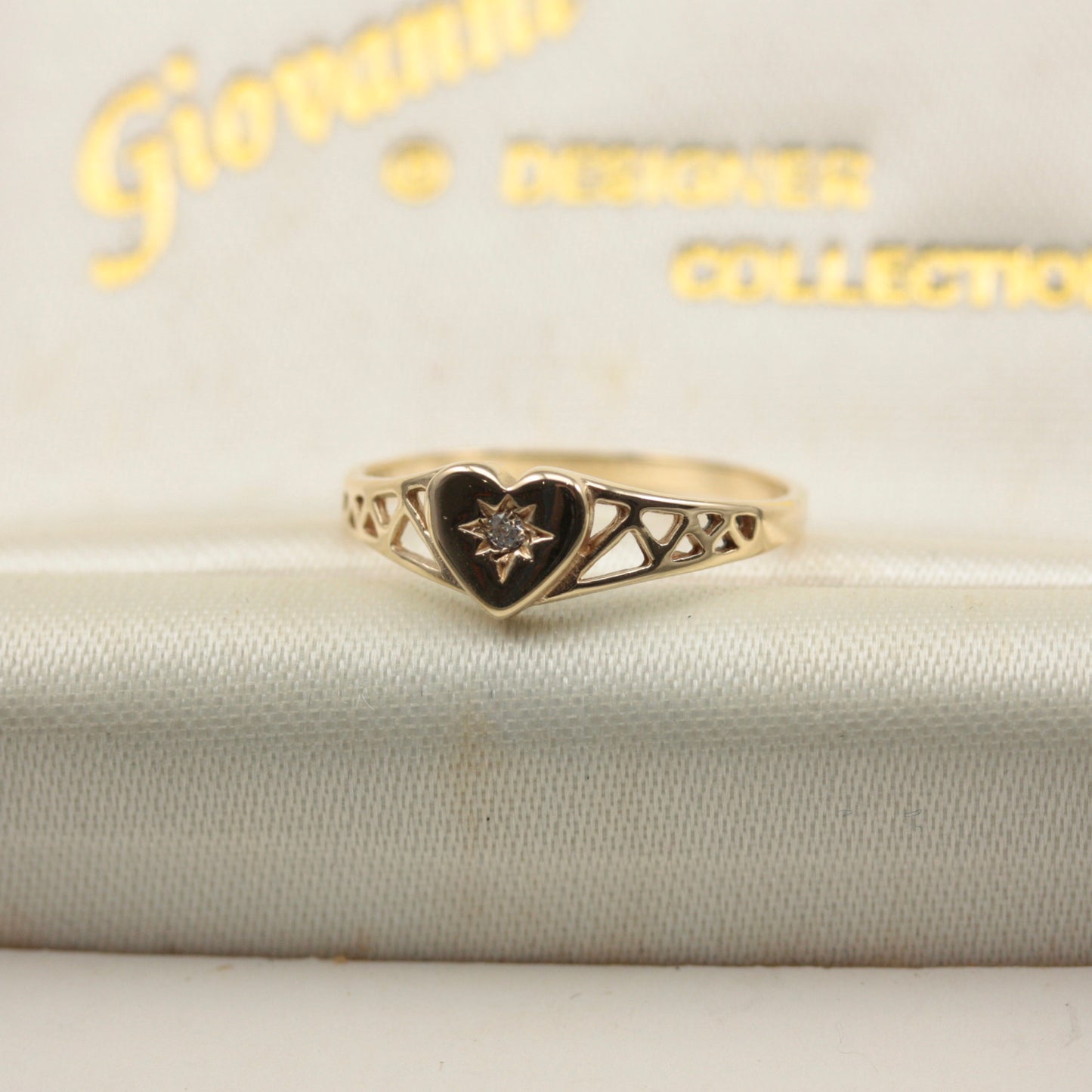 Late Vintage 9ct Gold and Star Set CZ Heart Ring