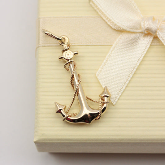 Pre-owned 9ct Gold Anchor Pendant