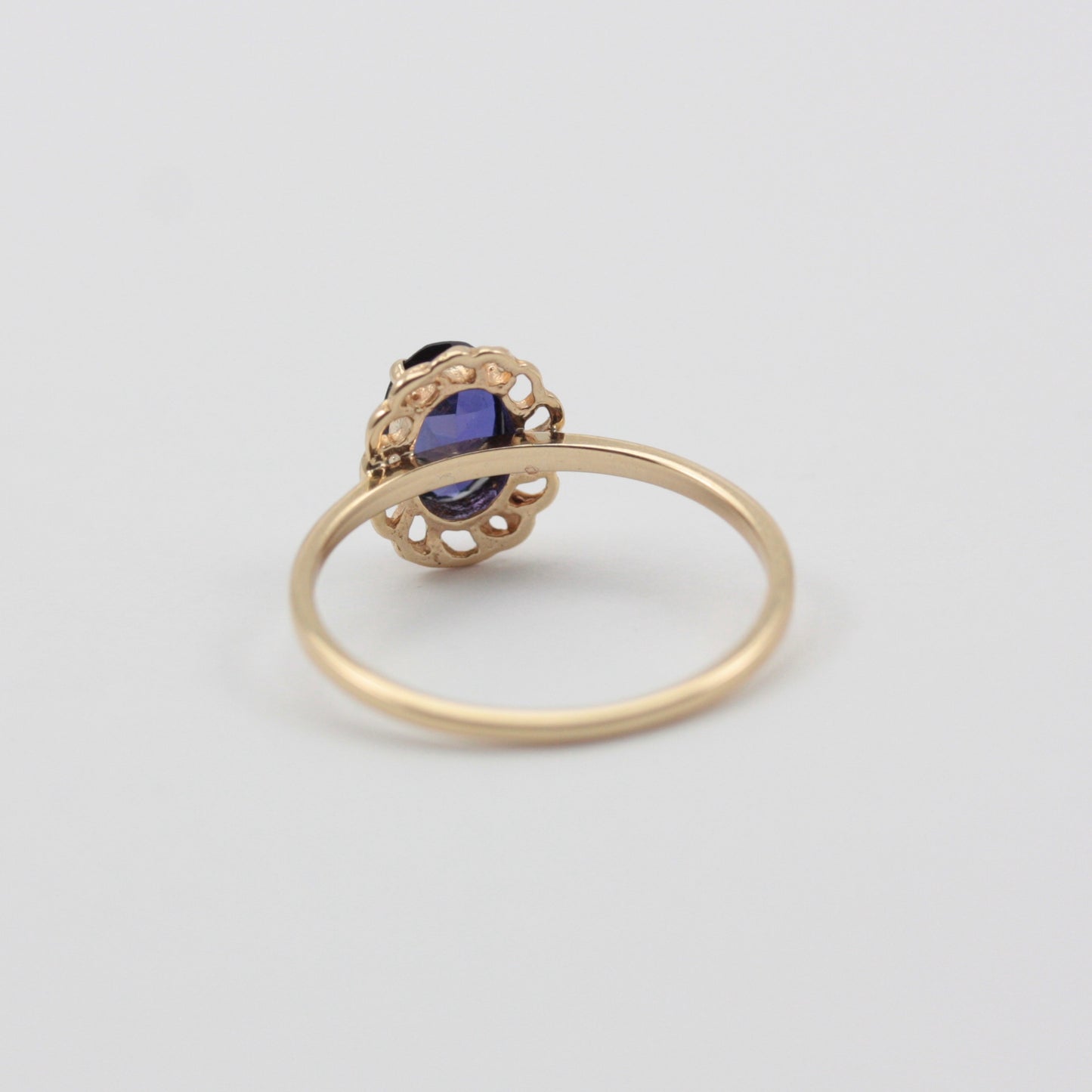 Dainty Vintage 9ct Gold Synthetic Blue Spinel Ring, c1970s