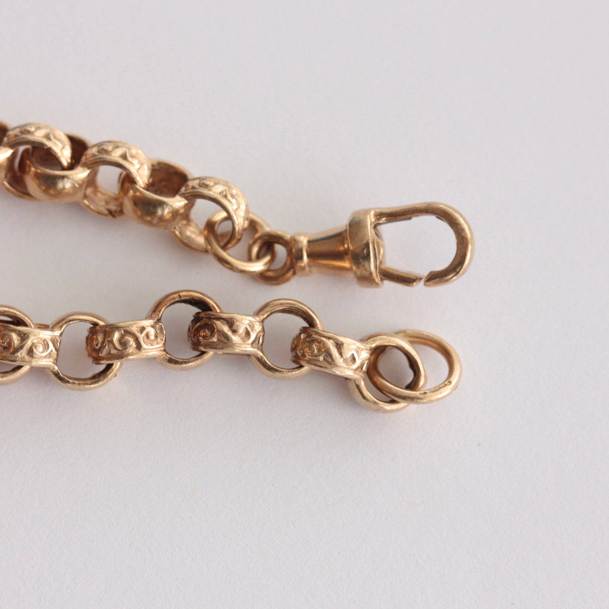 9ct gold albert clasp bracelet