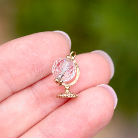 vintage 9ct gold globe charm