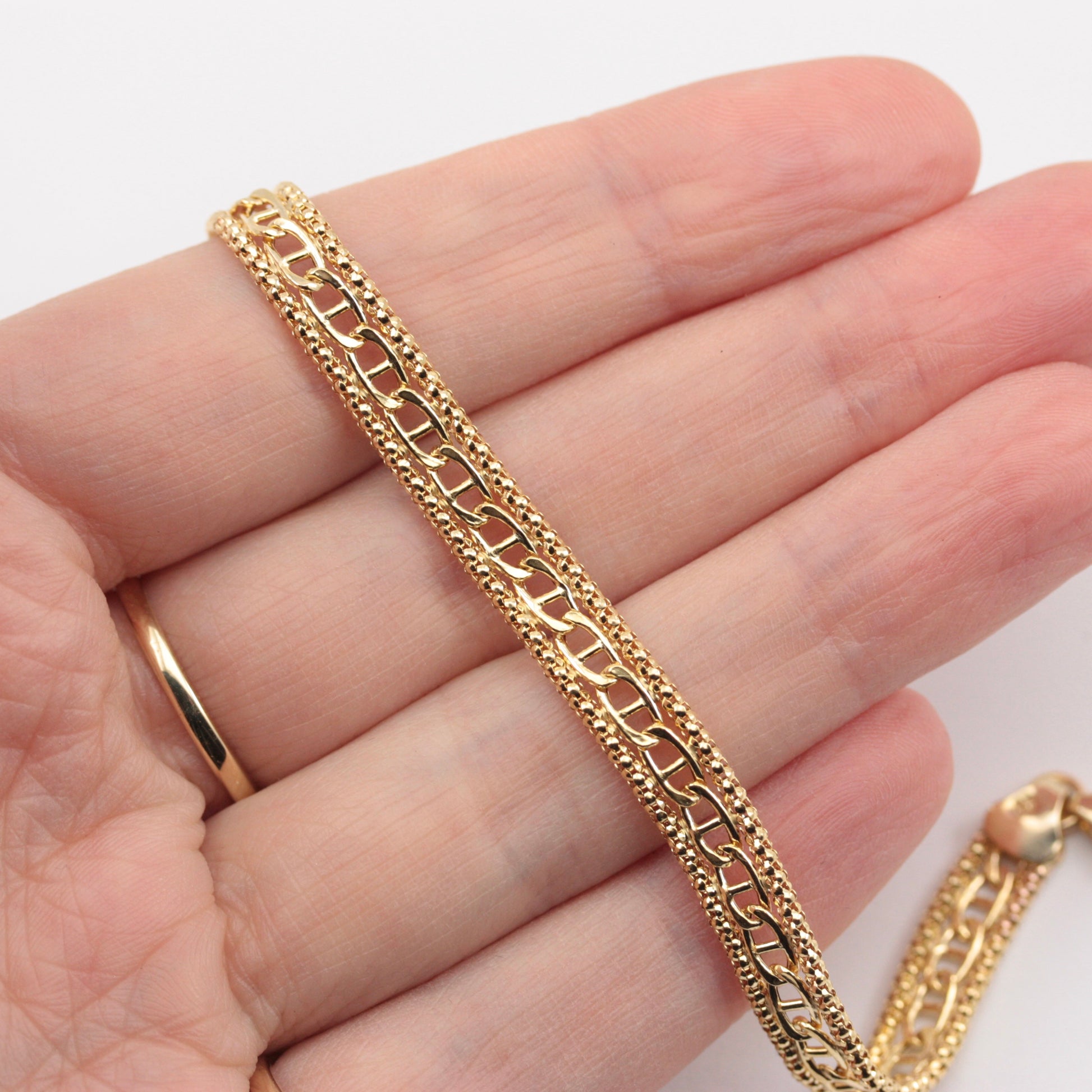 pre-owned 9ct gold bracelet